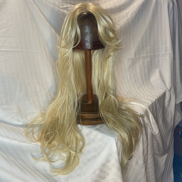 Wig  FF210 - Picture 2 of 11